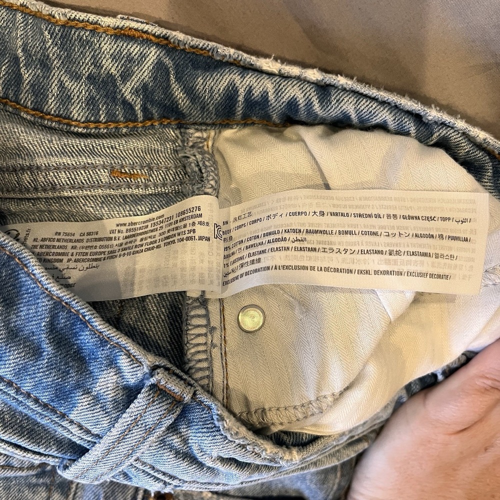 Abercrombie & Fitch 90s Straight Ultra High Rise Jeans Curve Love Raw Hem 27 4 - Picture 8 of 9